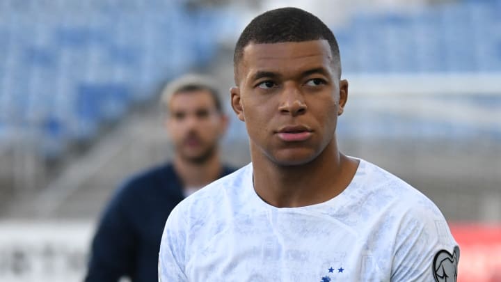 Kylian Mbappé fuertemente influenciado por la elección tardía de Lionel Messi